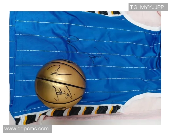 方硕在篮球赛场上的崛起与成长之路：从青涩新秀到球队核心的蜕变故事